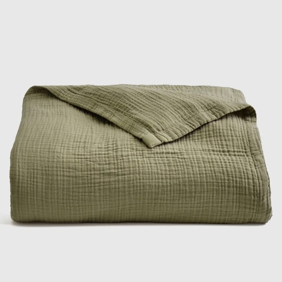 NWT QUINCE Organic Airy Gauze Blanket Olive Green King - Picture 1 of 9